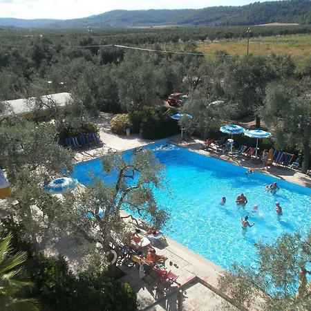 Ξενοδοχείο με διαμερίσματα Baia Del Gallo 3*