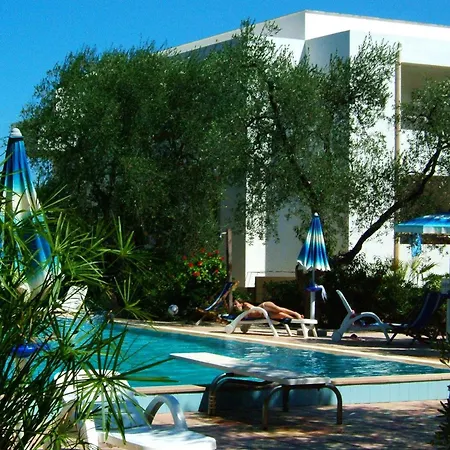 Baia Del Gallo Ξενοδοχείο με διαμερίσματα
